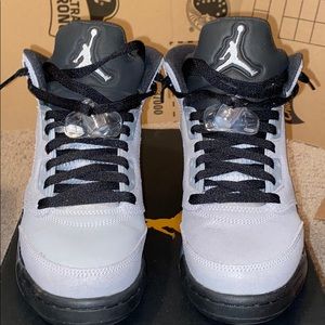 Air Jordan Retro 5 Wolf Grey